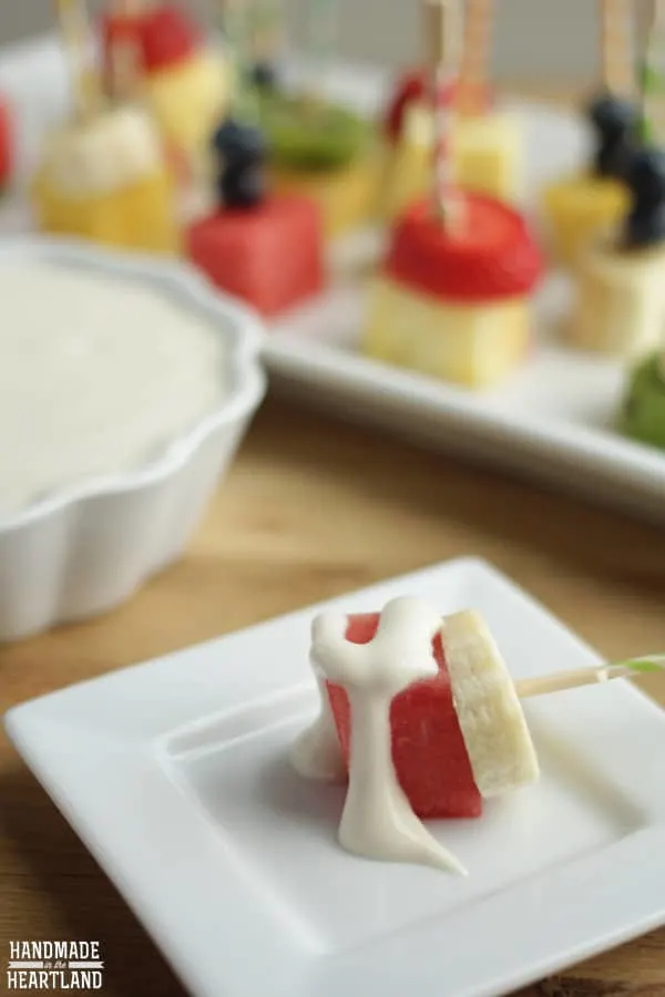 These fruit kabobs are so easy to make, and you'll also get a delicious dip recipe - AND learn how to make washi tape toothpicks!