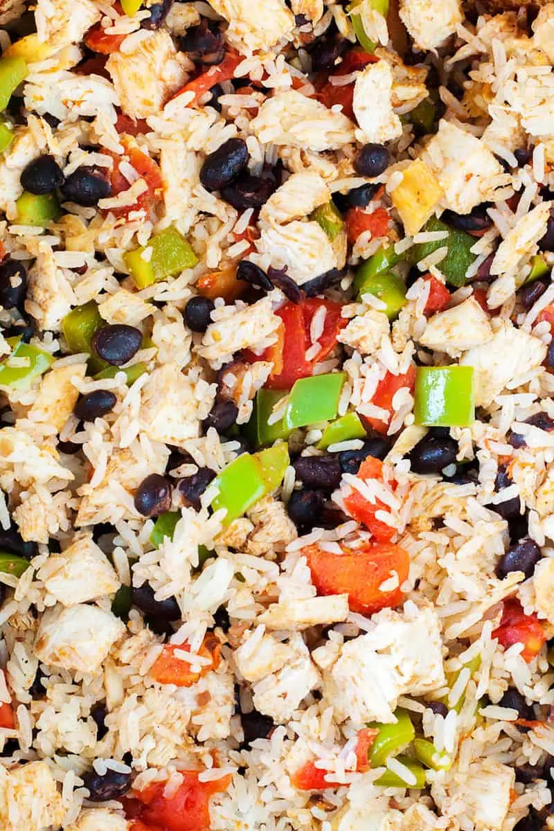 No need to visit the local Mexican restaurant - make a delicious burrito bowl recipe in your own home. So yummy and so filling!