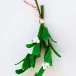 DIY felt mistletoe for Christmas