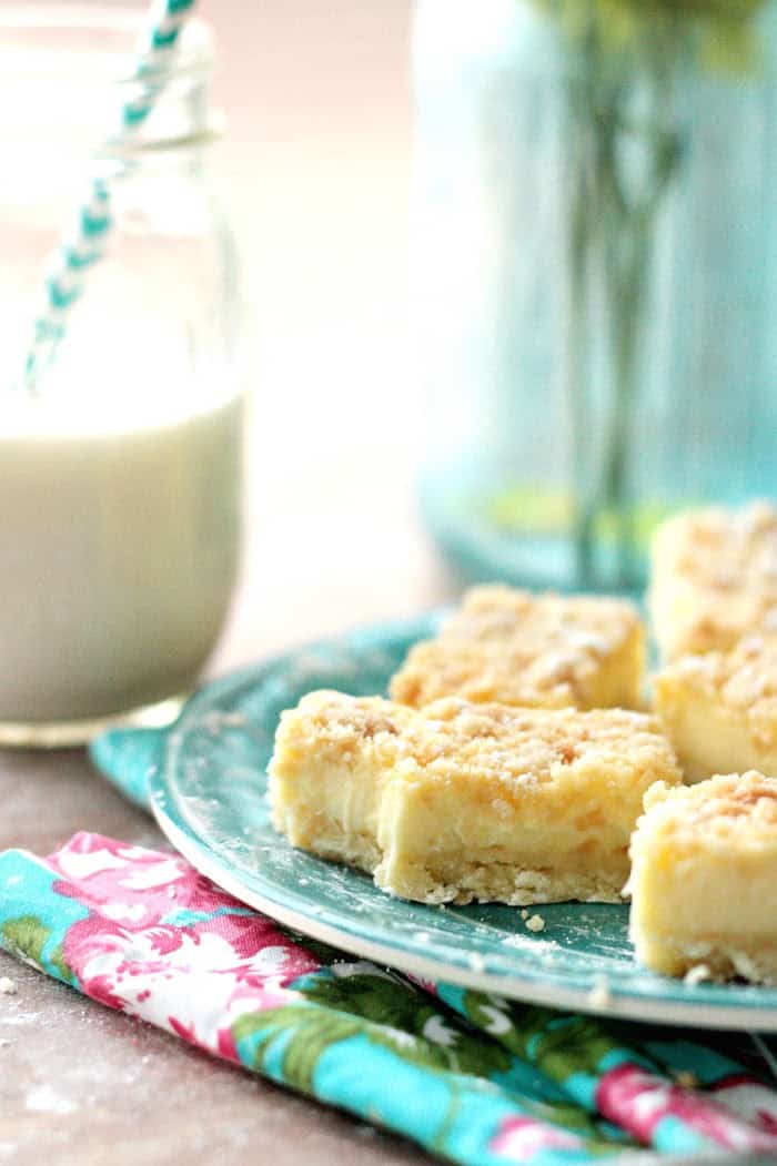 Cream & Cookie Easy Lemon Bars Recipe