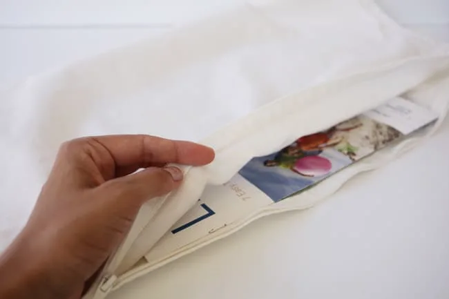 inserting-paper-between-pillowcase