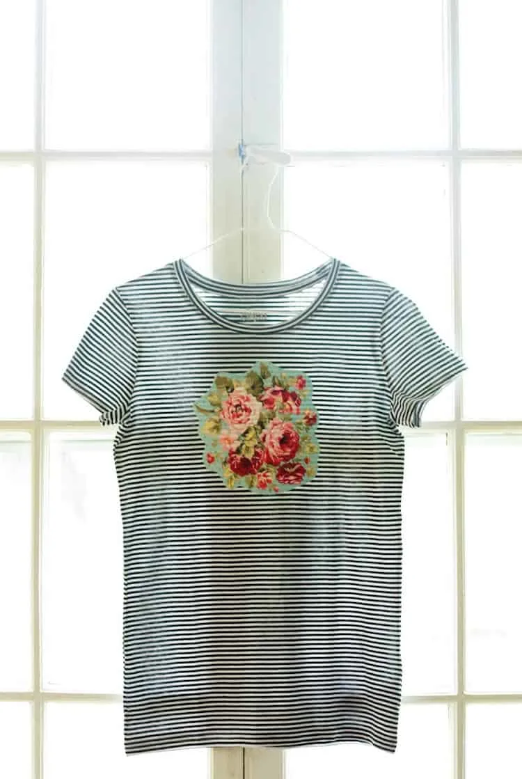 Striped t-shirt with an iron on fabric applique