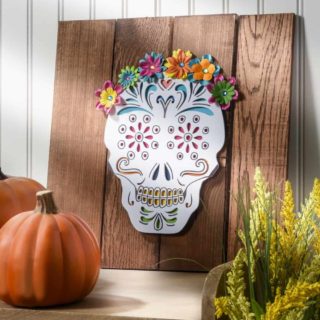 Calavera Pallet Art for Dia de los Muertos