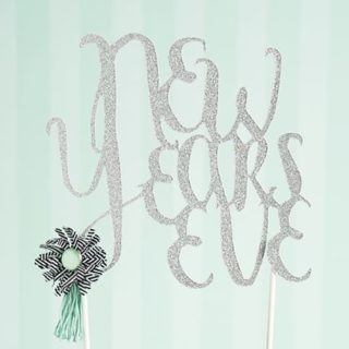 Jazz up your New Years Eve with an easy-to-cut cake topper. Pair it with some glitzy glitter paper, and you have serious 