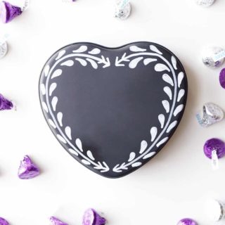 Recycled tin for Valentine's Day