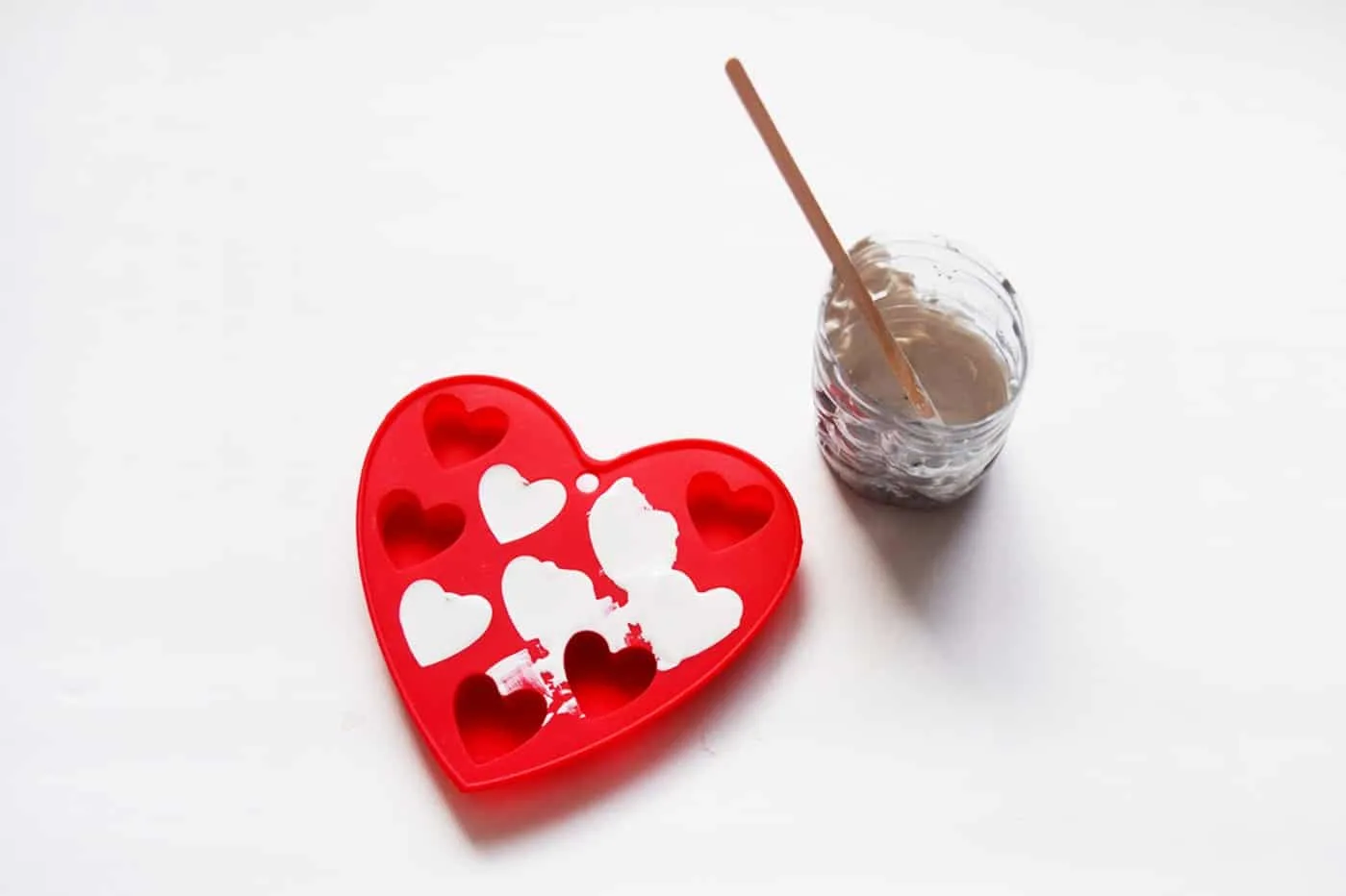 5 Minute Craft: Valentine's Day Heart Magnet