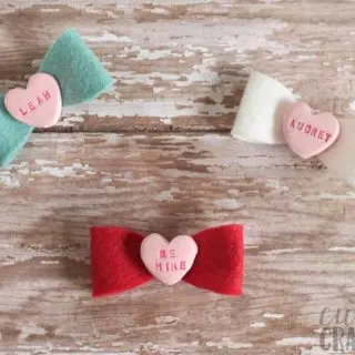 DIY hair bows shaped like hearts
