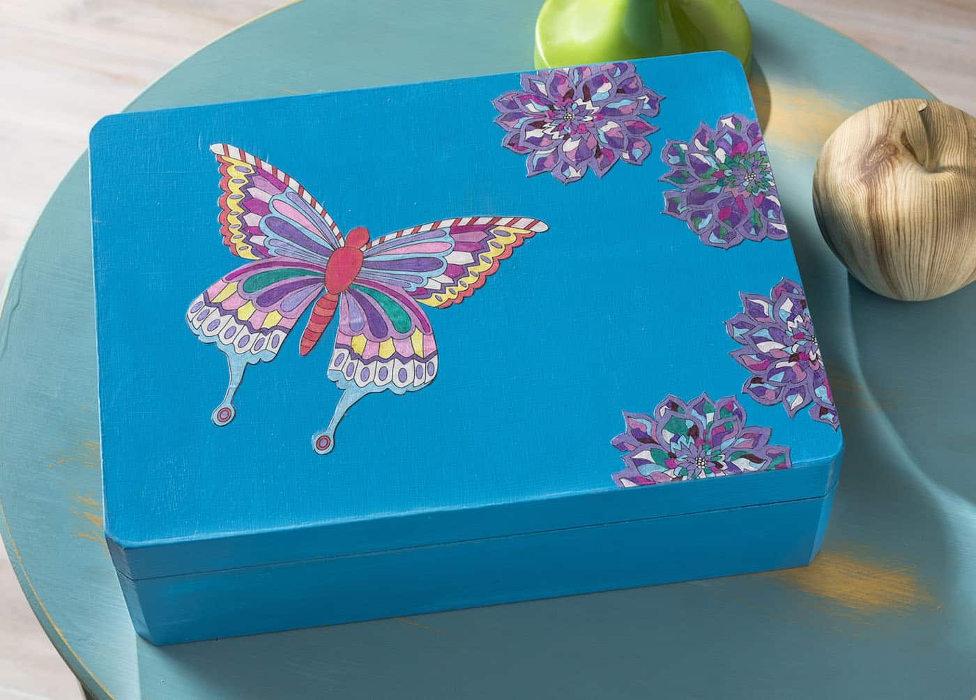How to decorate a box with paint and coloring pages