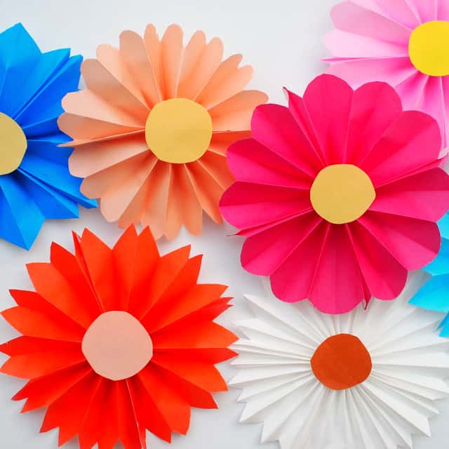 flower making with paper