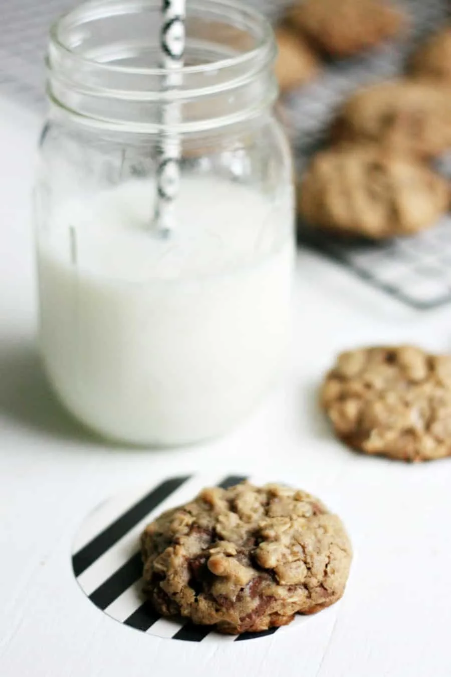 BEST oatmeal chocolate chip cookie recipe