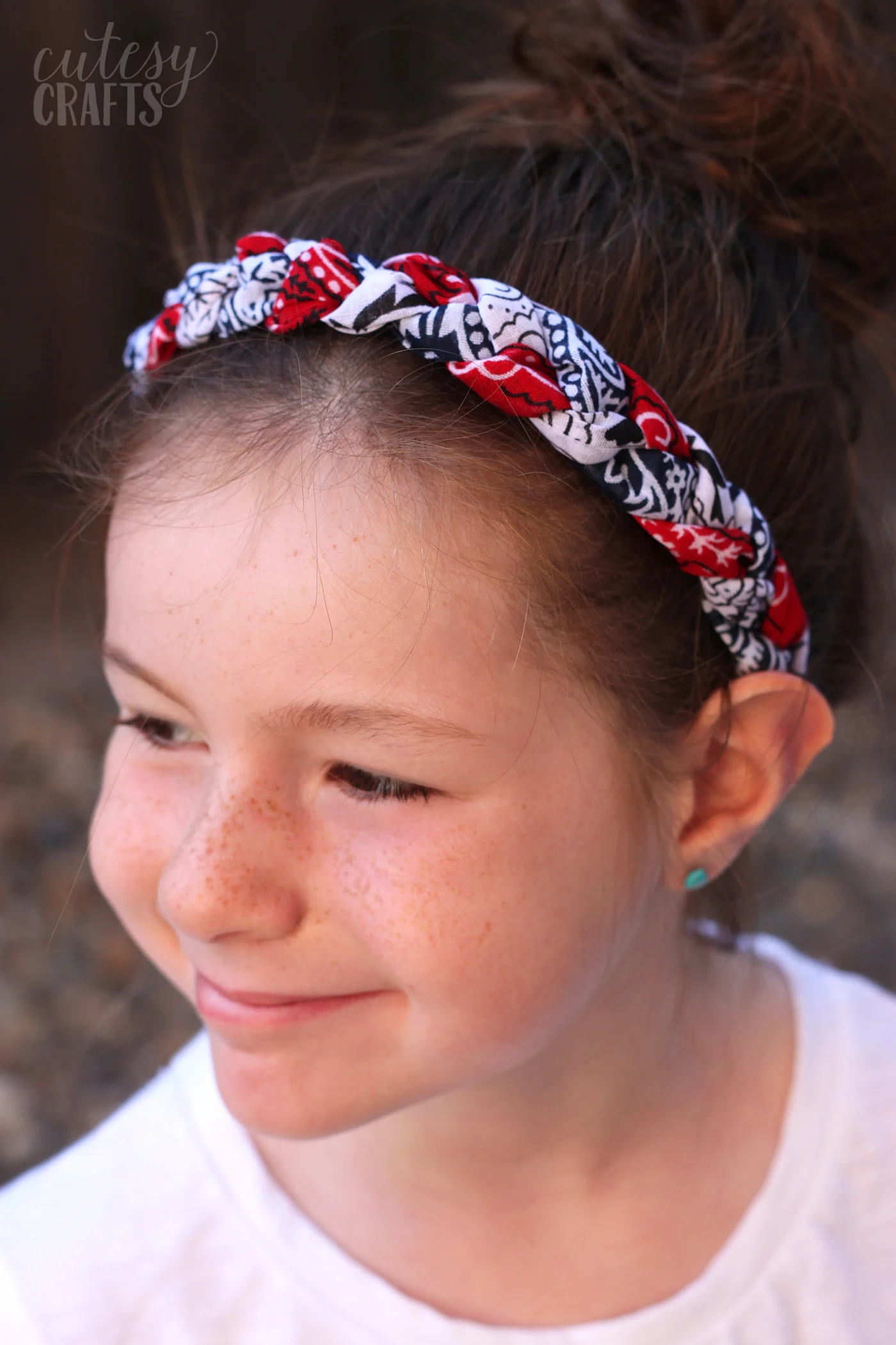 Learn how to make a bandana headband