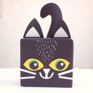 Make this fun black cat paper gift box! It's perfect for someone that has a Halloween birthday, or for any kitty lover in your life.