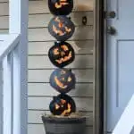 Lighted Halloween Topiary