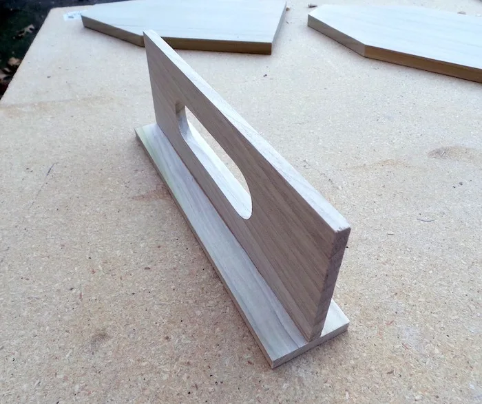 How to make a handle out of a piece of wood