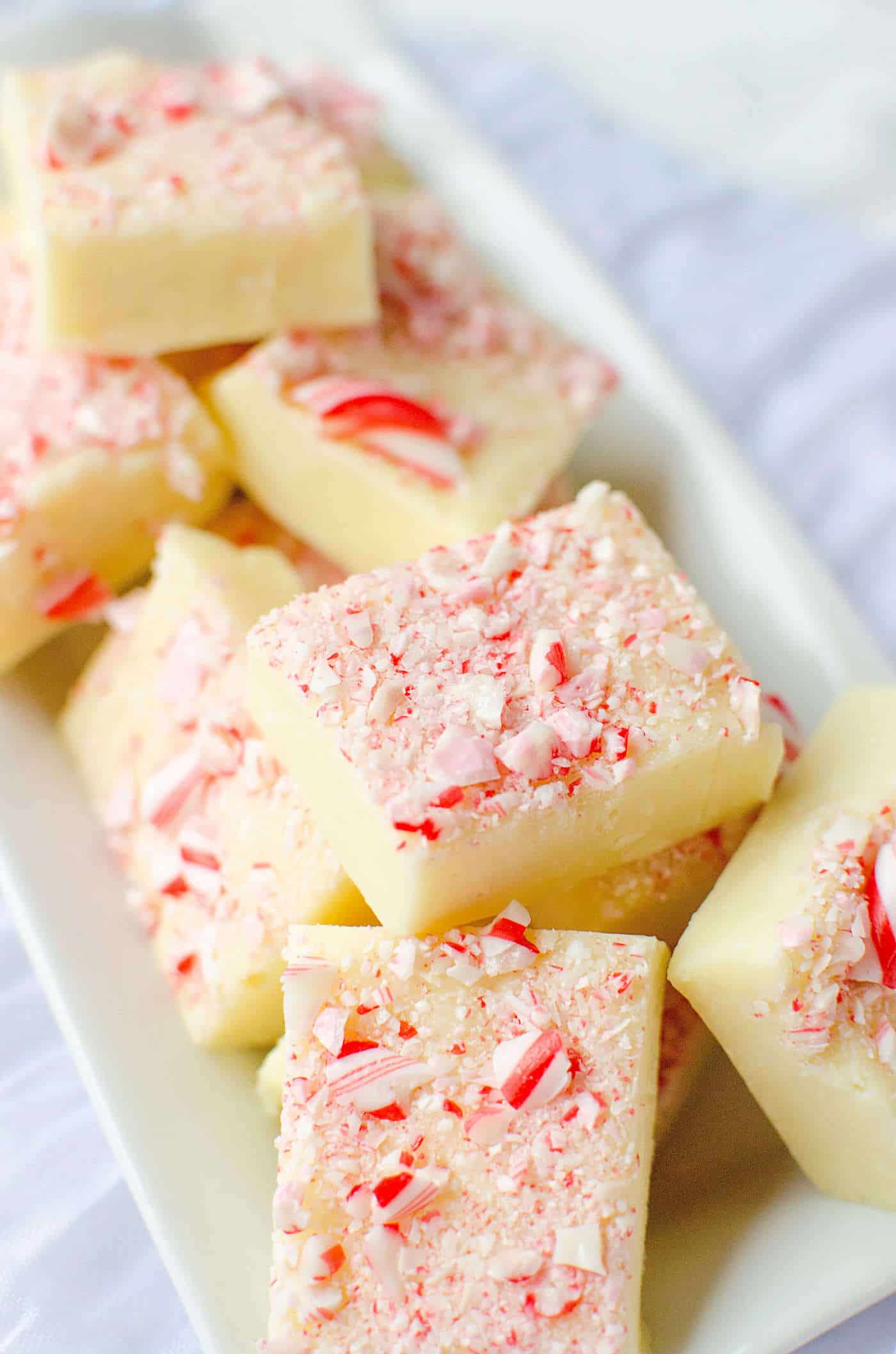 Candy Cane Fudge Recipe in Four Steps (So Easy!)
