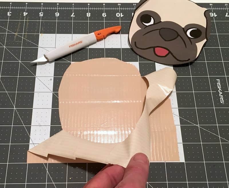 Learn how to make a "pug life" bag with Duck Tape. This DIY bag is so easy to make - gift it to yourself or a pug loving friend!