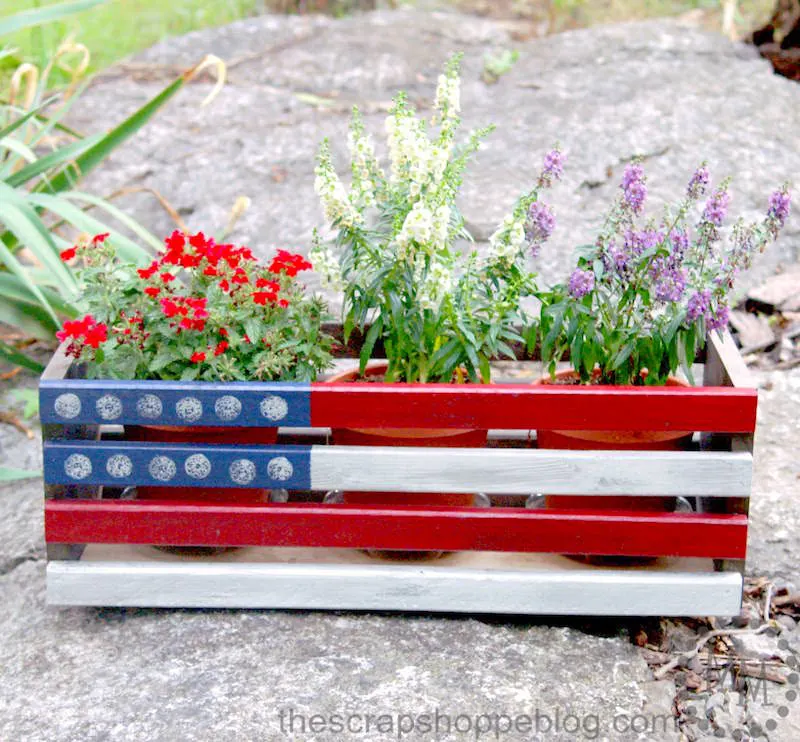 Patriotic planter for 4th of July