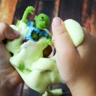 Learn how to make this easy Halloween slime for kids! No borax and you probably have the supplies already. Fun zombie theme!