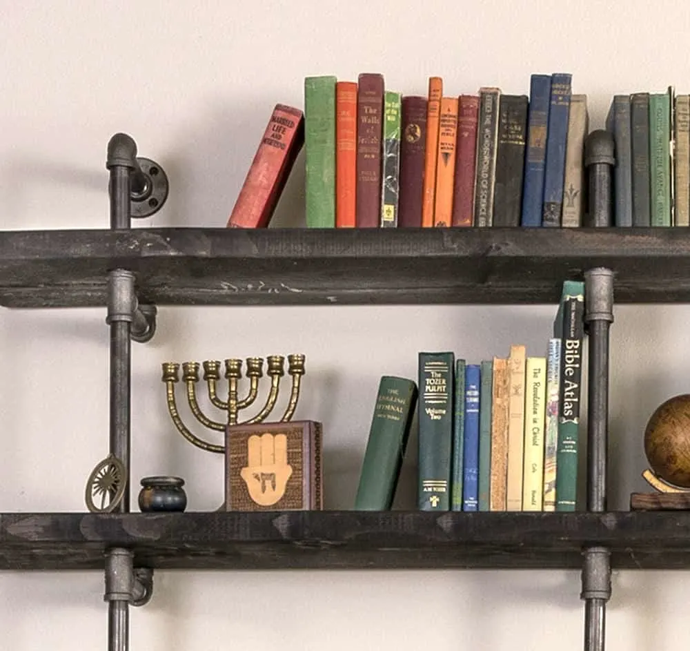 DIY pipe bookshelf