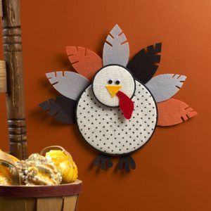 Pinecone Turkey Craft for the Cutest Thanksgiving - DIY Candy