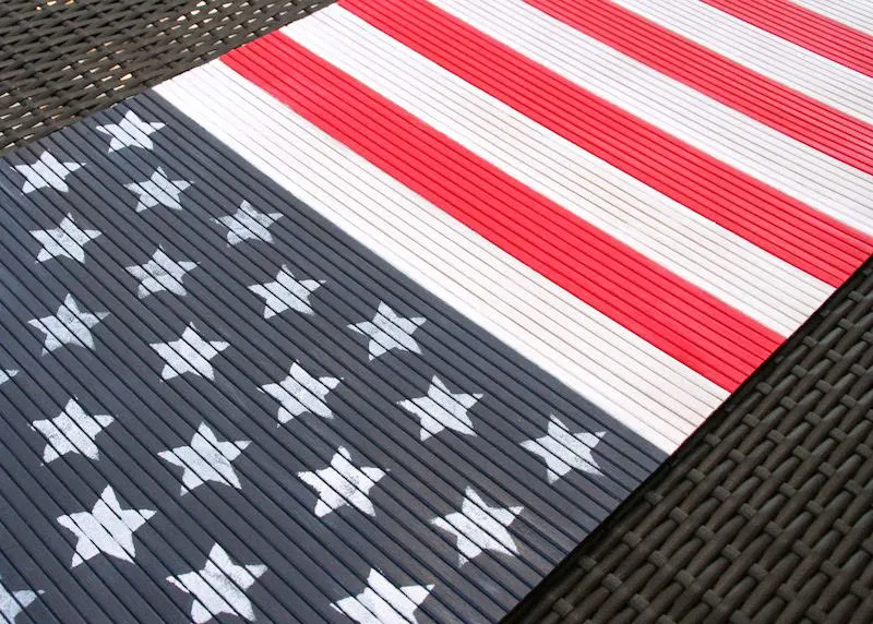 diy flag table runner