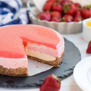 strawberry lemonade cheesecake