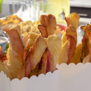 bacon puff pastry twists