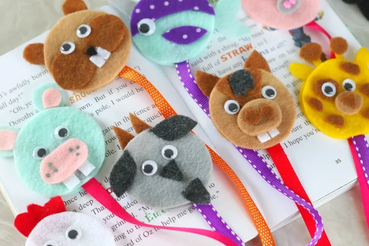 Felt Animal Bookmarks for Kids