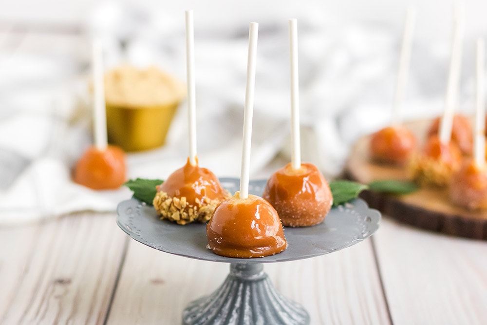 Mini caramel apples