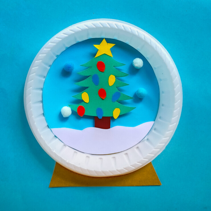 christmas tree snow globe