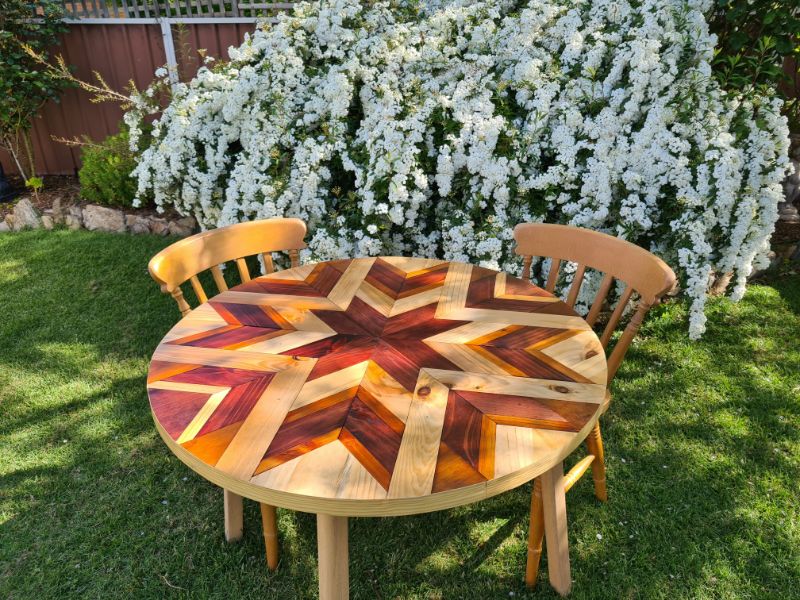 Round Barn Quilt Table