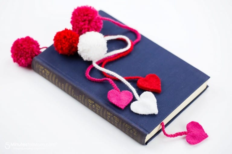 pom pom bookmark