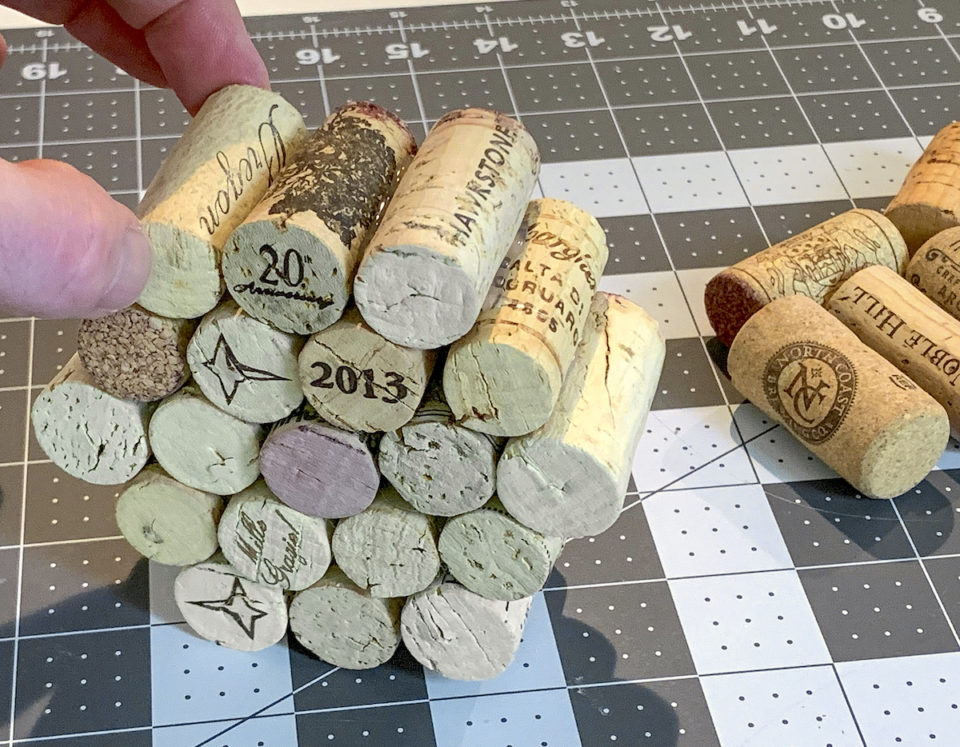 Wine Cork Pumpkins For Cute Fall Decor - DIY Candy