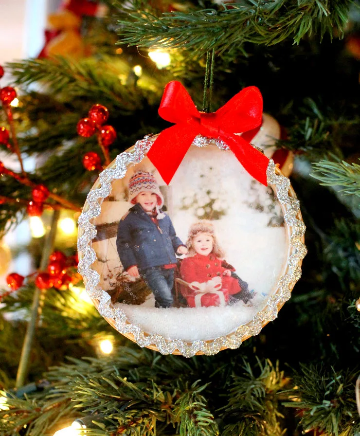 Embroidery Hoop Snow Globe Ornament