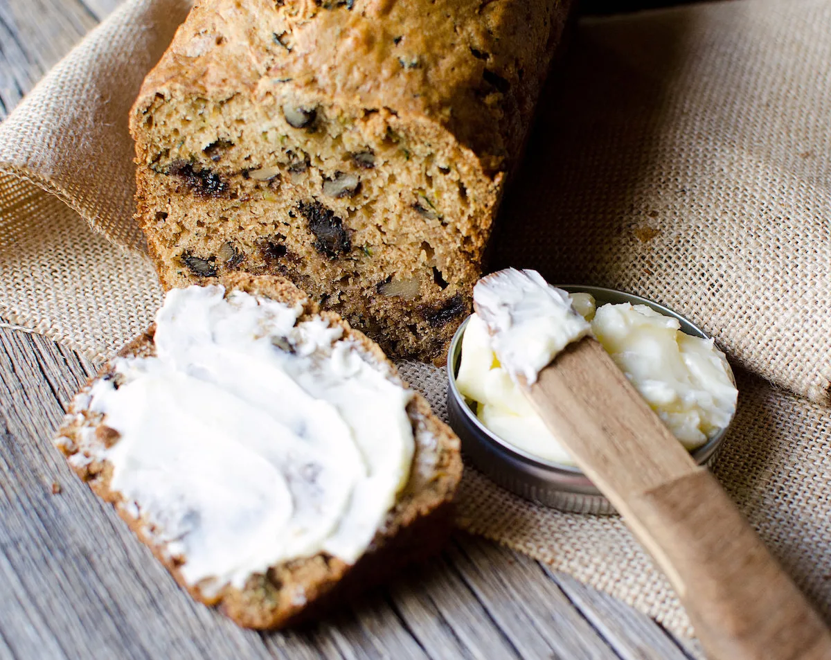 Recipe for zucchini bread with chocolate chips