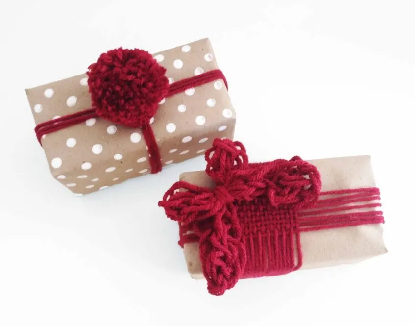 wrapping gifts with yarn