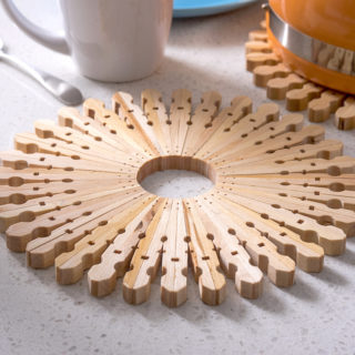 Clothespin Trivet DIY