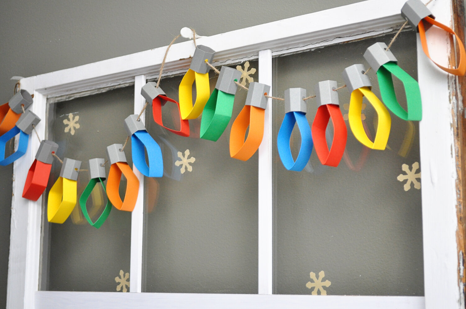 Paper Christmas Lights Garland