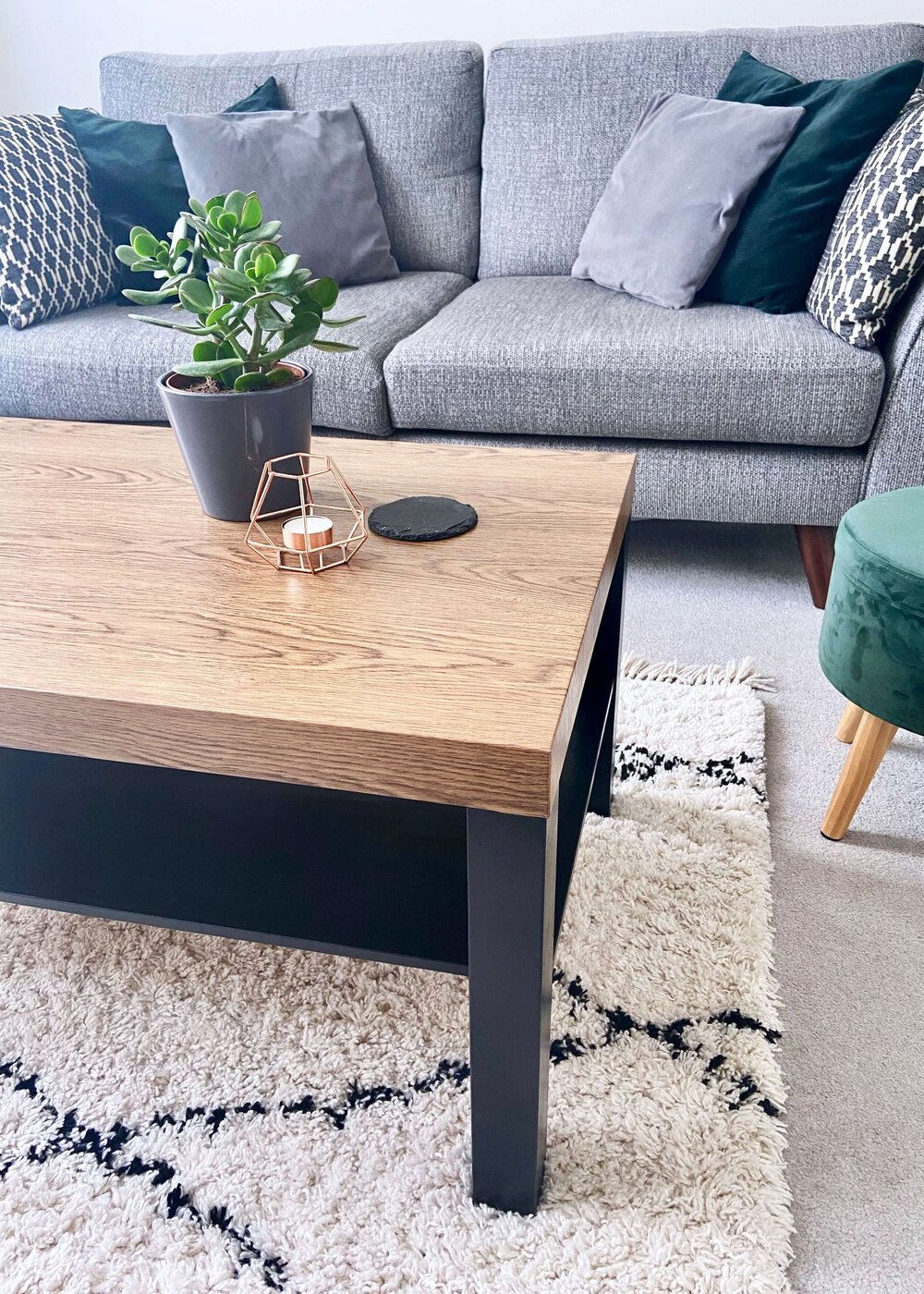 DIY Industrial Look coffee table from LACK table