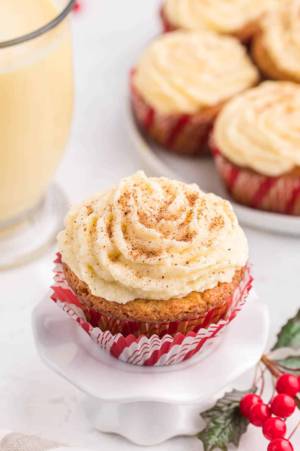 Eggnog Cupcakes {with Buttercream Frosting}