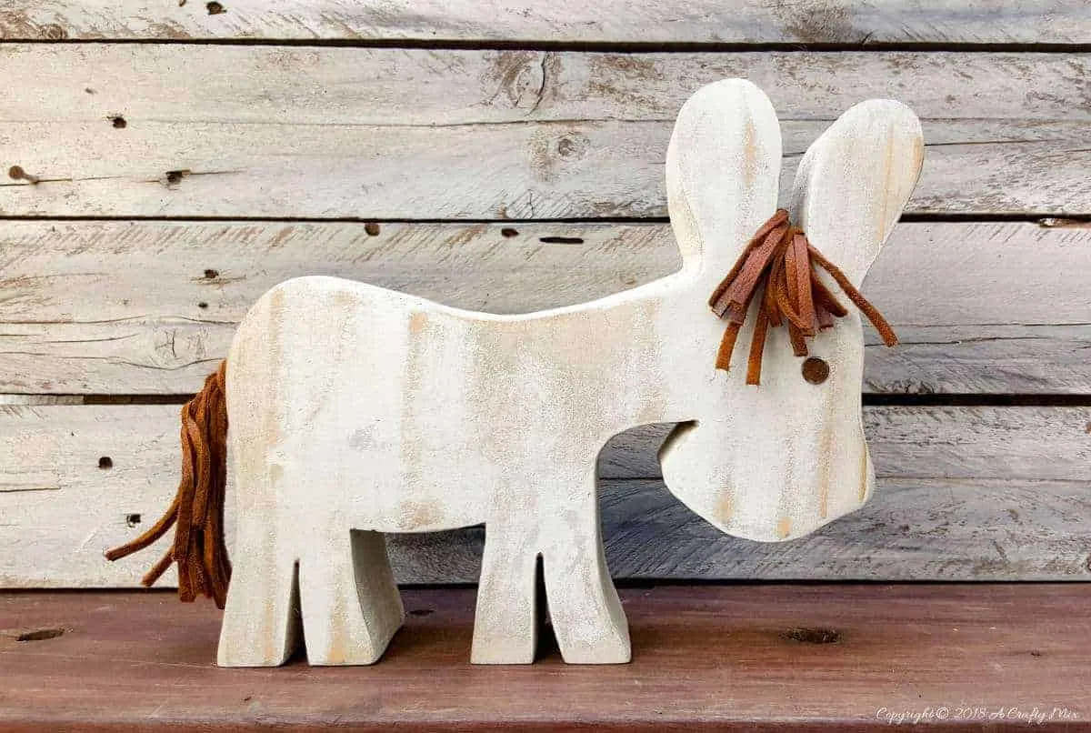 Create an Easter donkey using a jigsaw