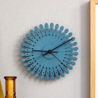 DIY Clothespin Clock