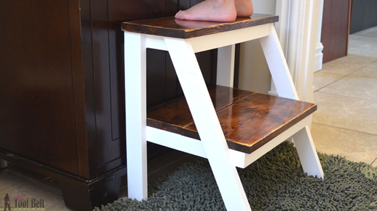 DIY Kid Step Stool Made Using One 1″ x 8″ x 8′ board