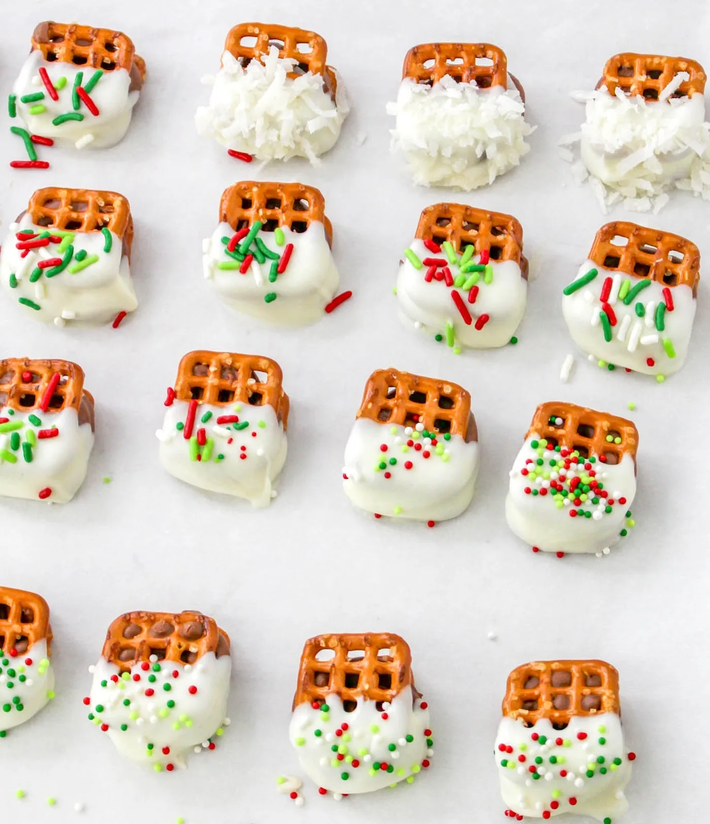 Christmas pretzel turtles with rolos