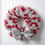 DIY mesh Christmas wreath