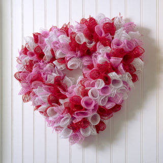 deco mesh valentine heart wreath