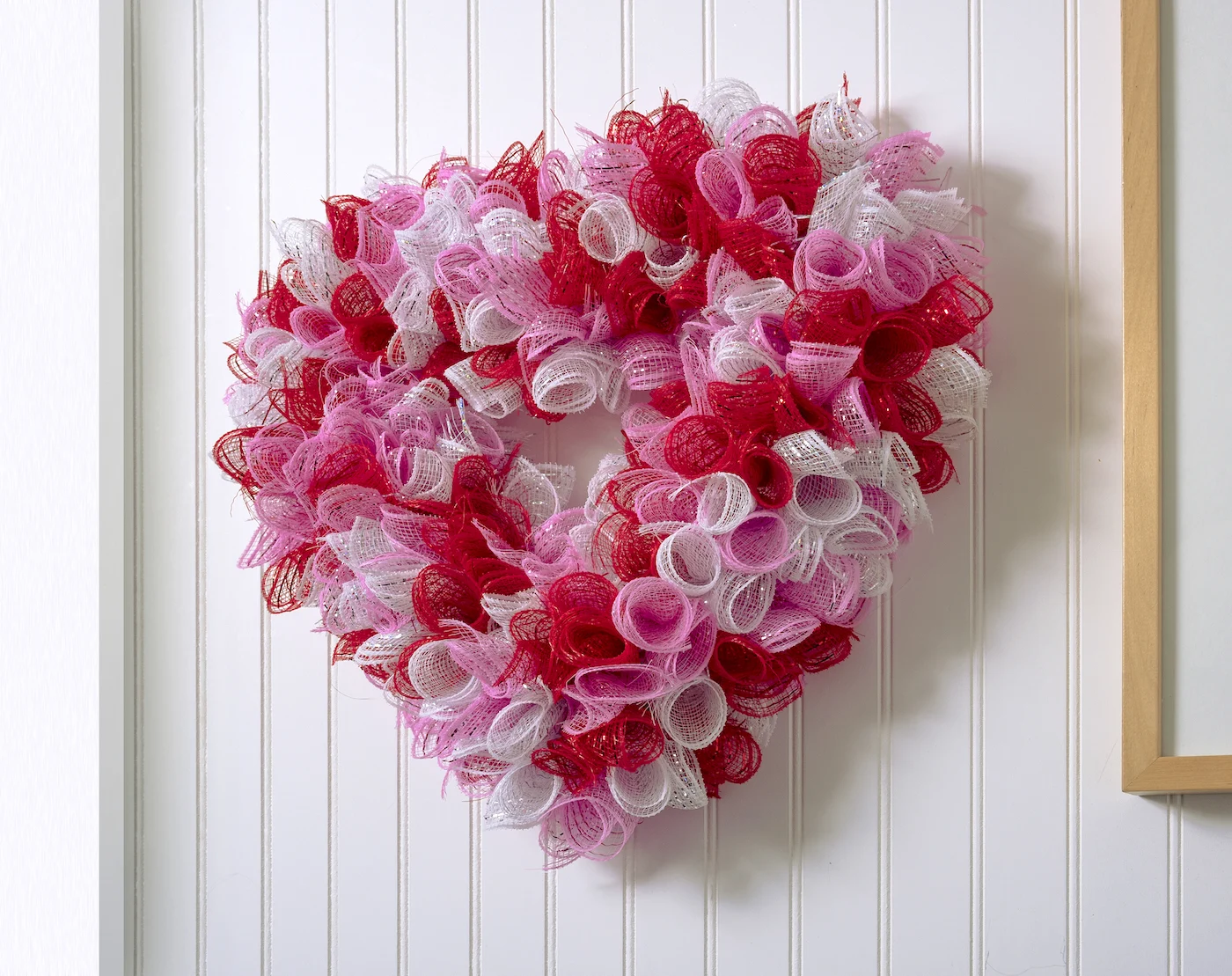 Valentine Mesh Wreath Shaped Like a Heart - DIY Candy
