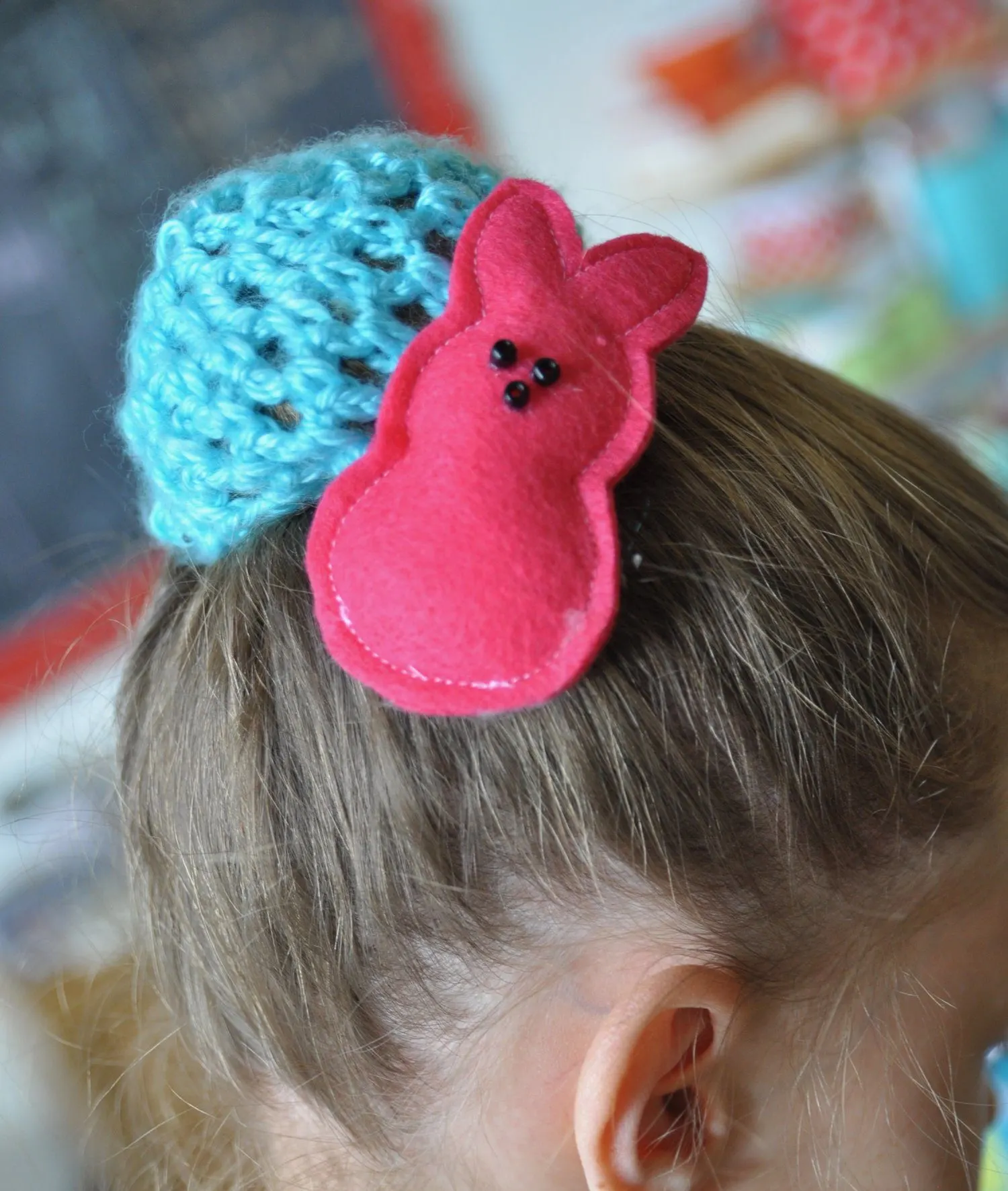 felt peep hair clip tutorial