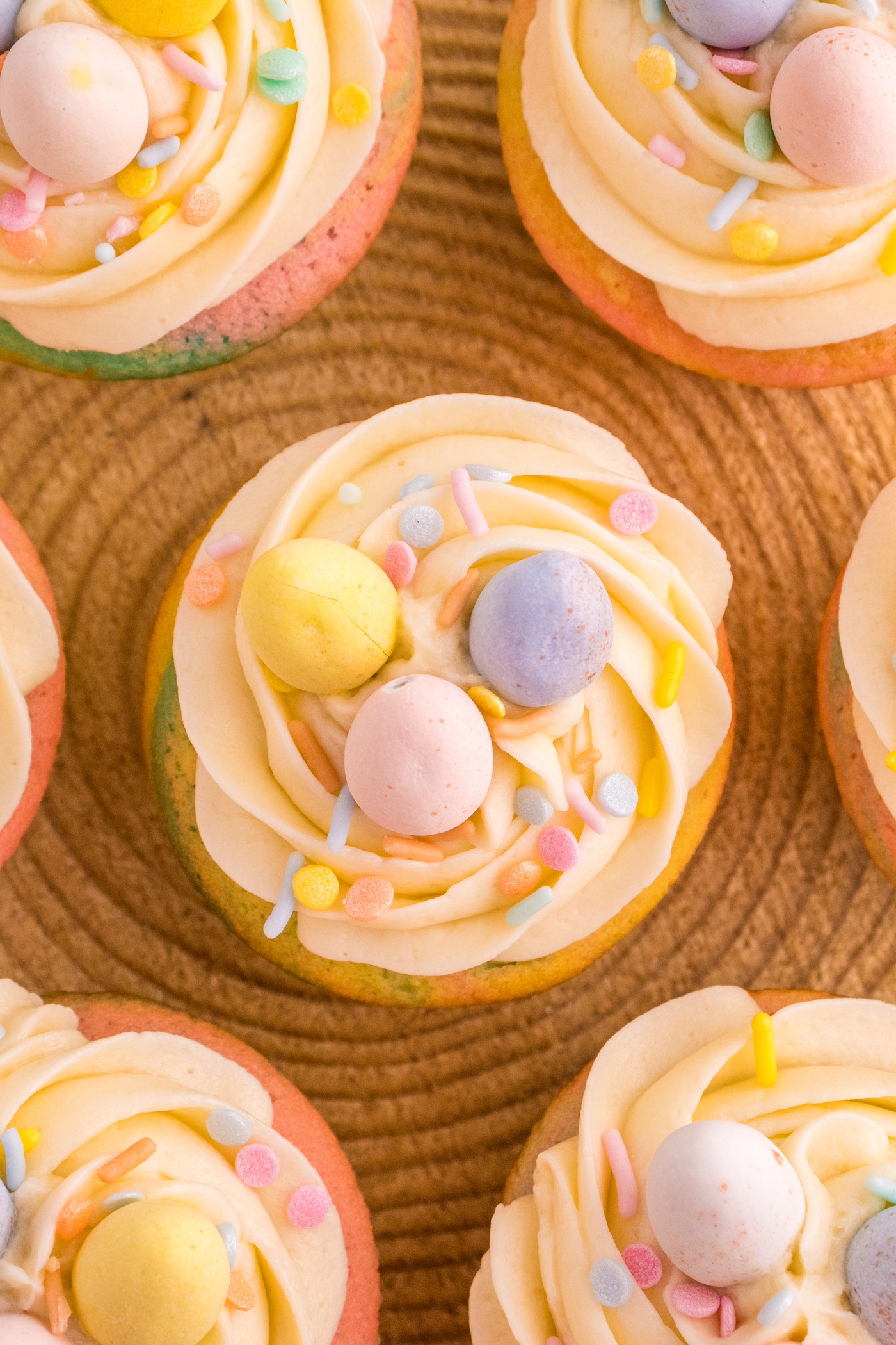 mini egg cupcakes