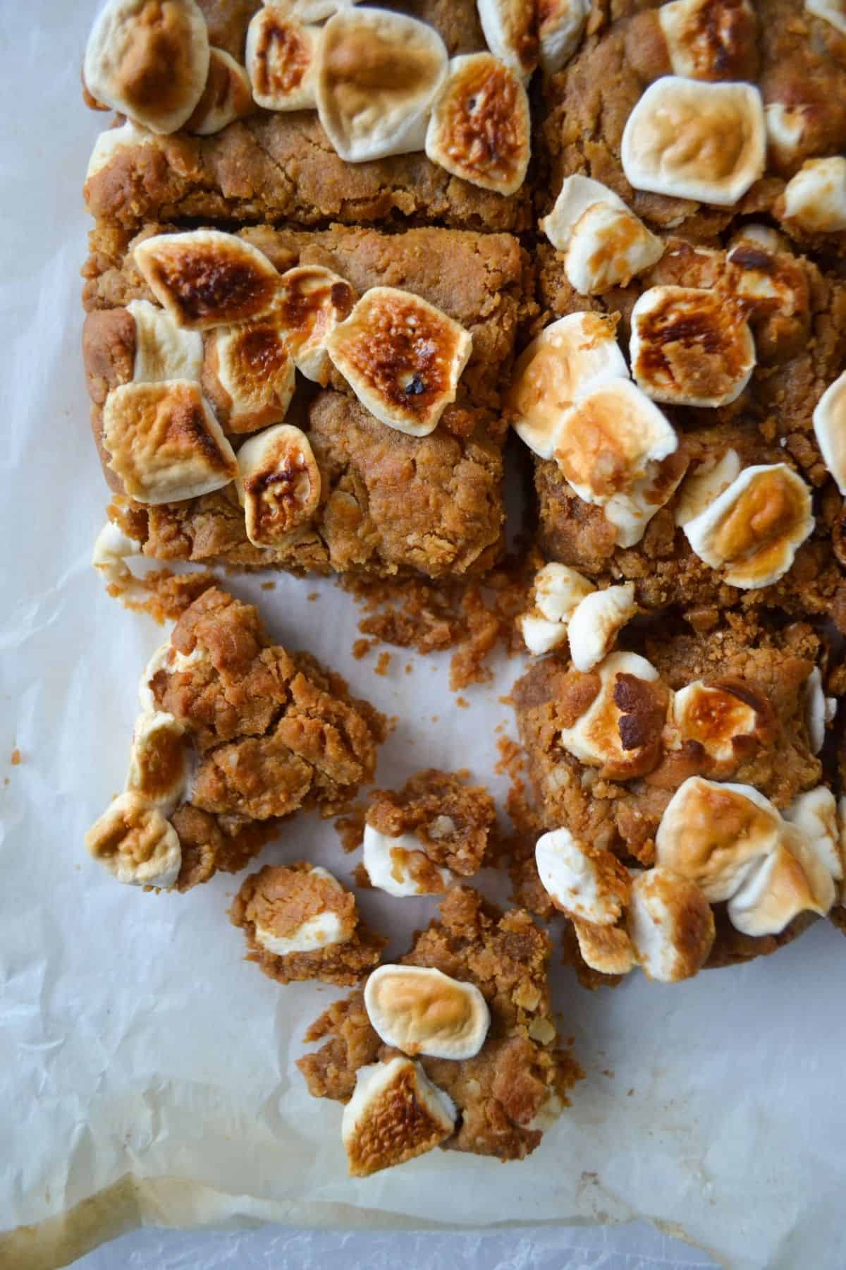 easy, flourless fluffernutter bars